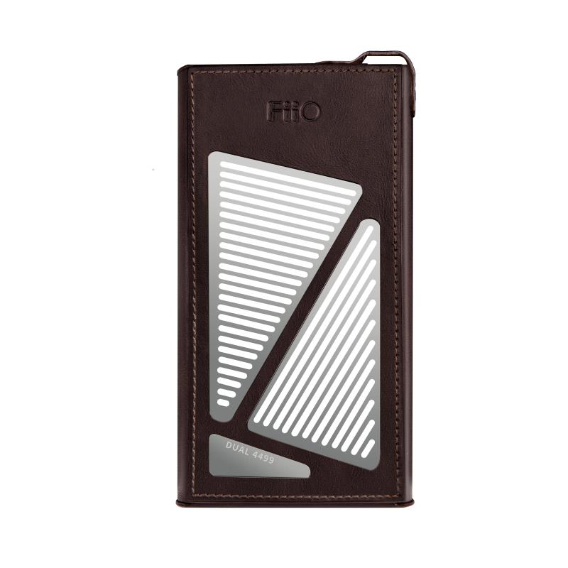 Fiio M15本体+専用ケース付き